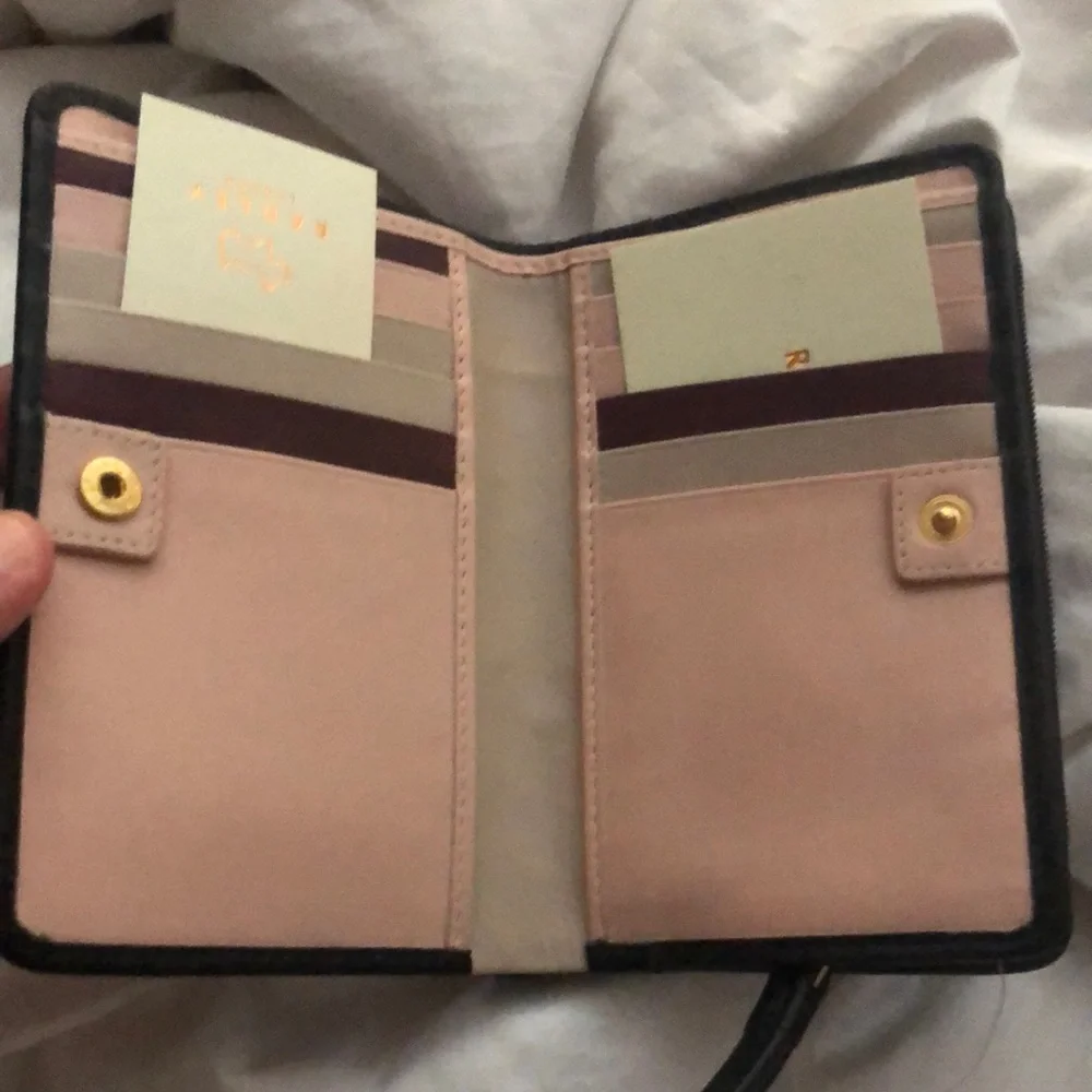 Radley London Black Wallet with Scotty Dog Logo Half Zip Half Cards New - Picture 2 of 5